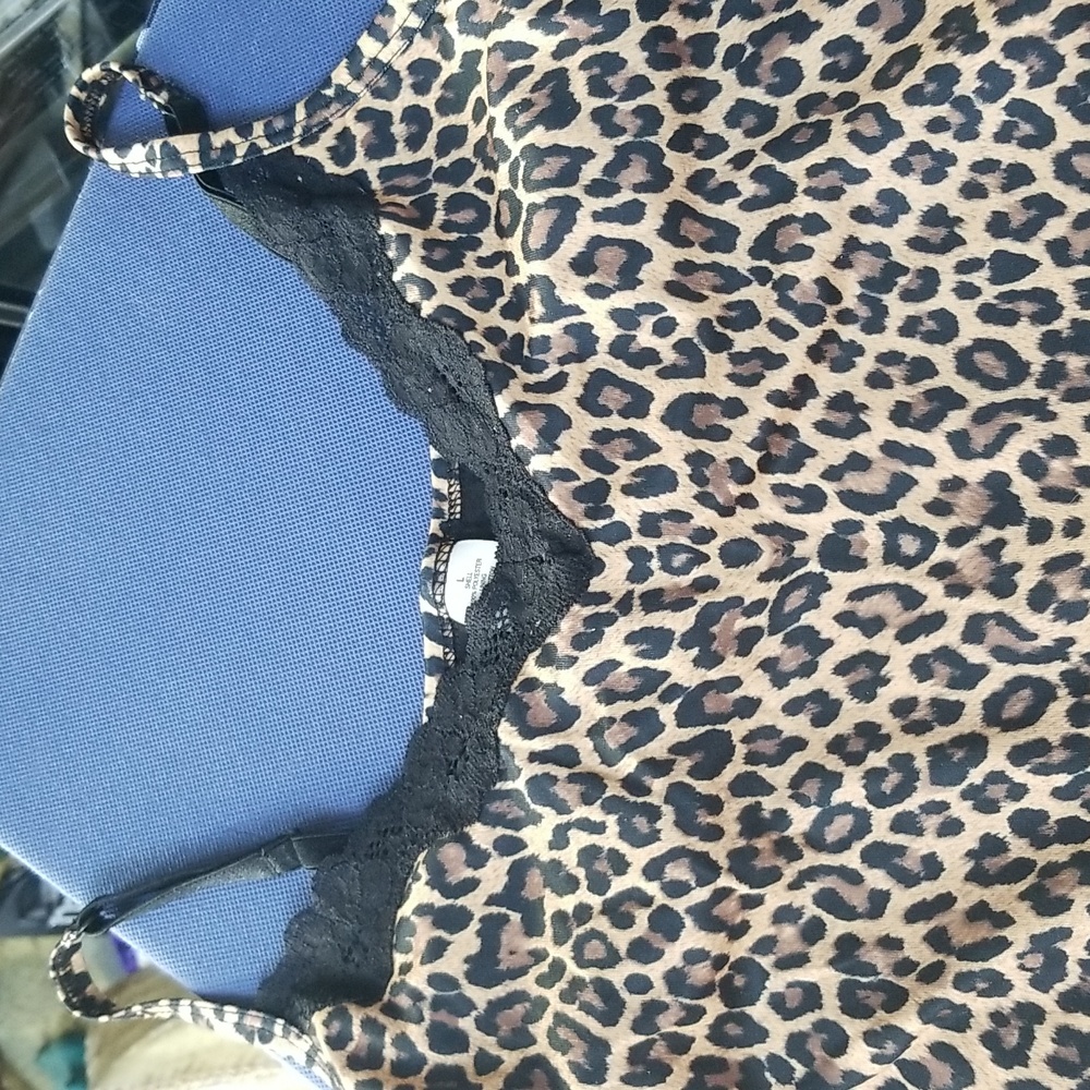 🐆LEOPARD PRINT CAMISOLE - Picture 2 of 8